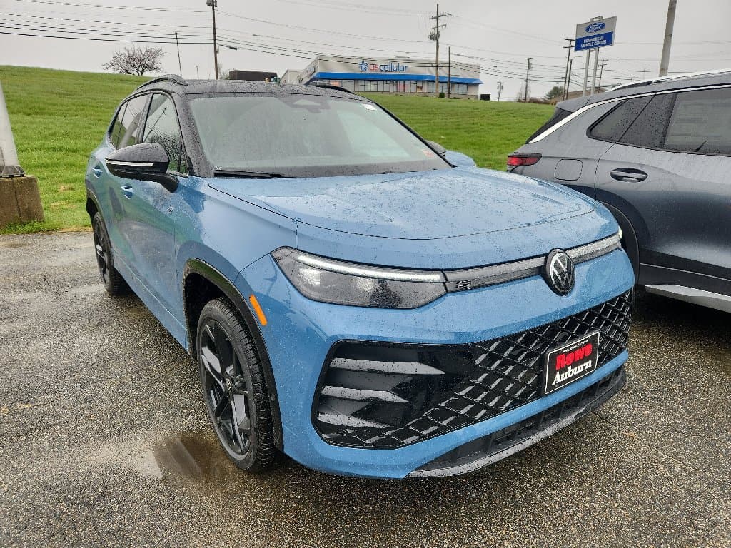 2026 Volkswagen Tiguan - Photo 1
