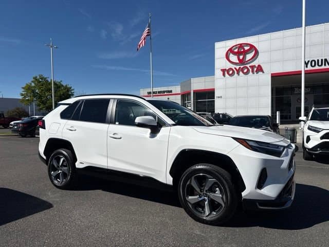 2025 Toyota Rav4 - Photo 1