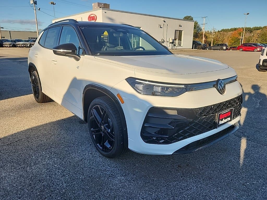 2026 Volkswagen Tiguan - Photo 1