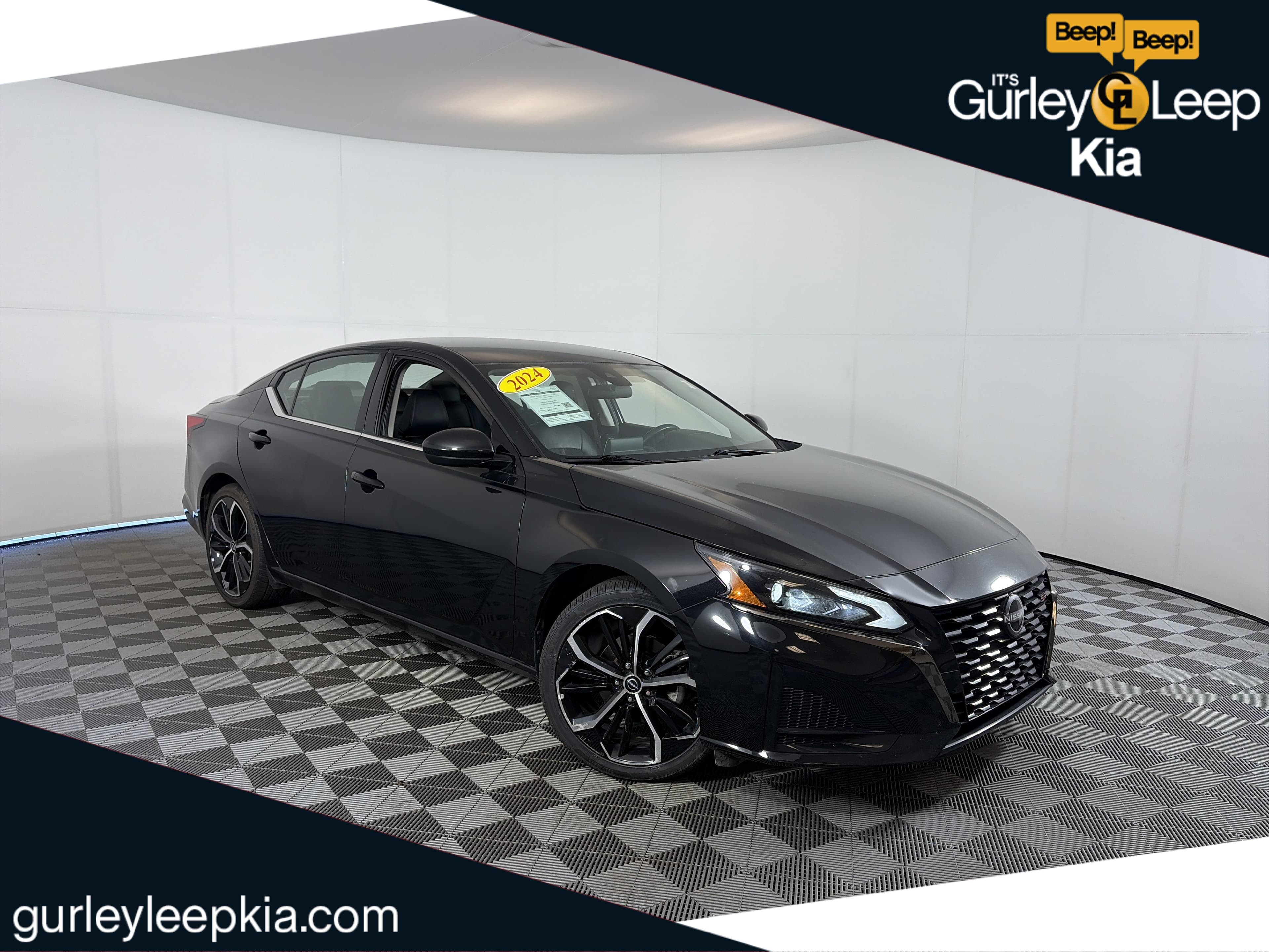 2024 Nissan Altima - Photo 1