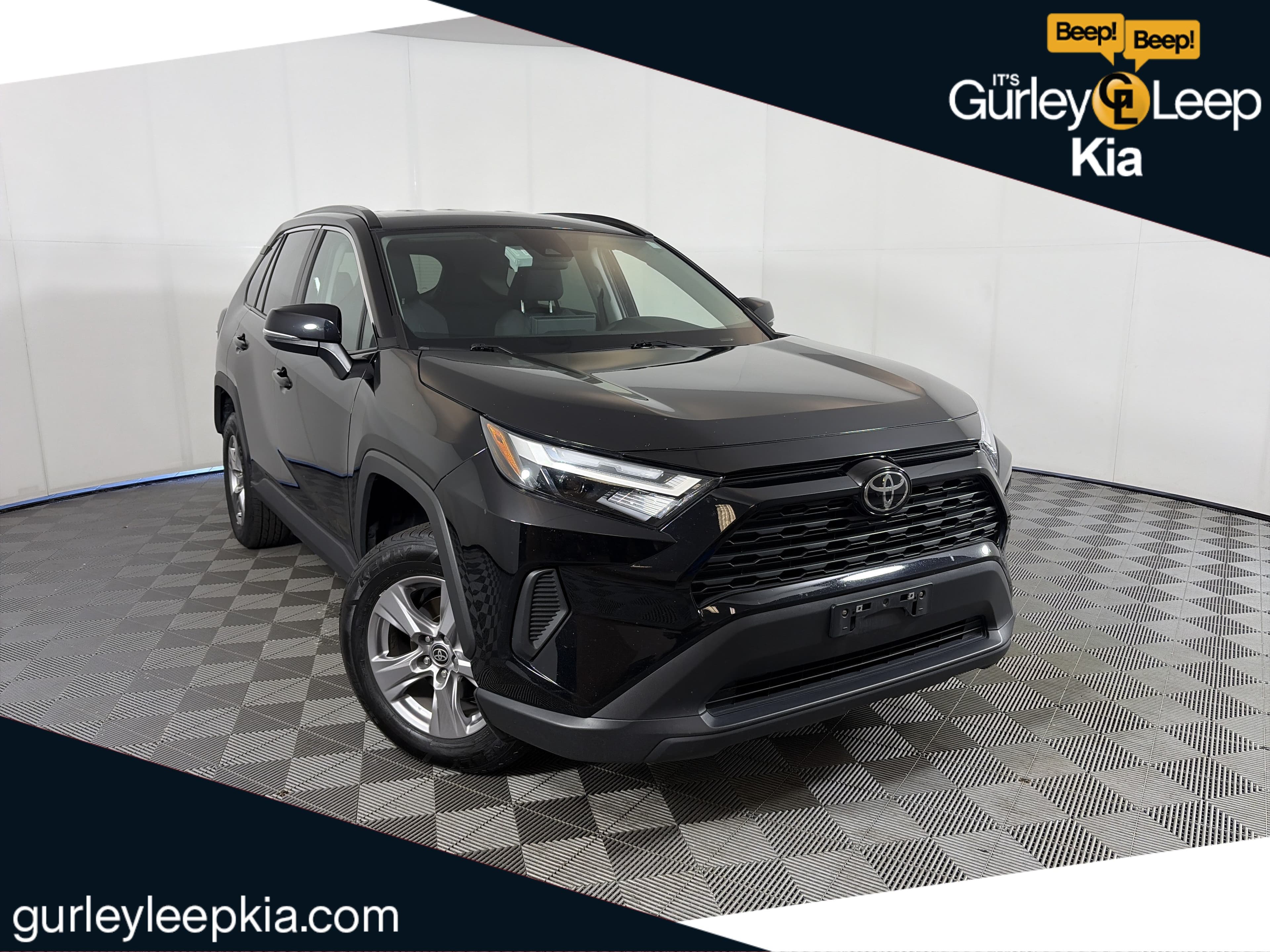 2025 Toyota RAV4 - Photo 1
