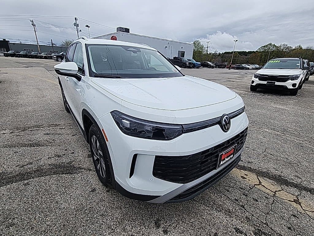 2026 Volkswagen Tiguan - Photo 1