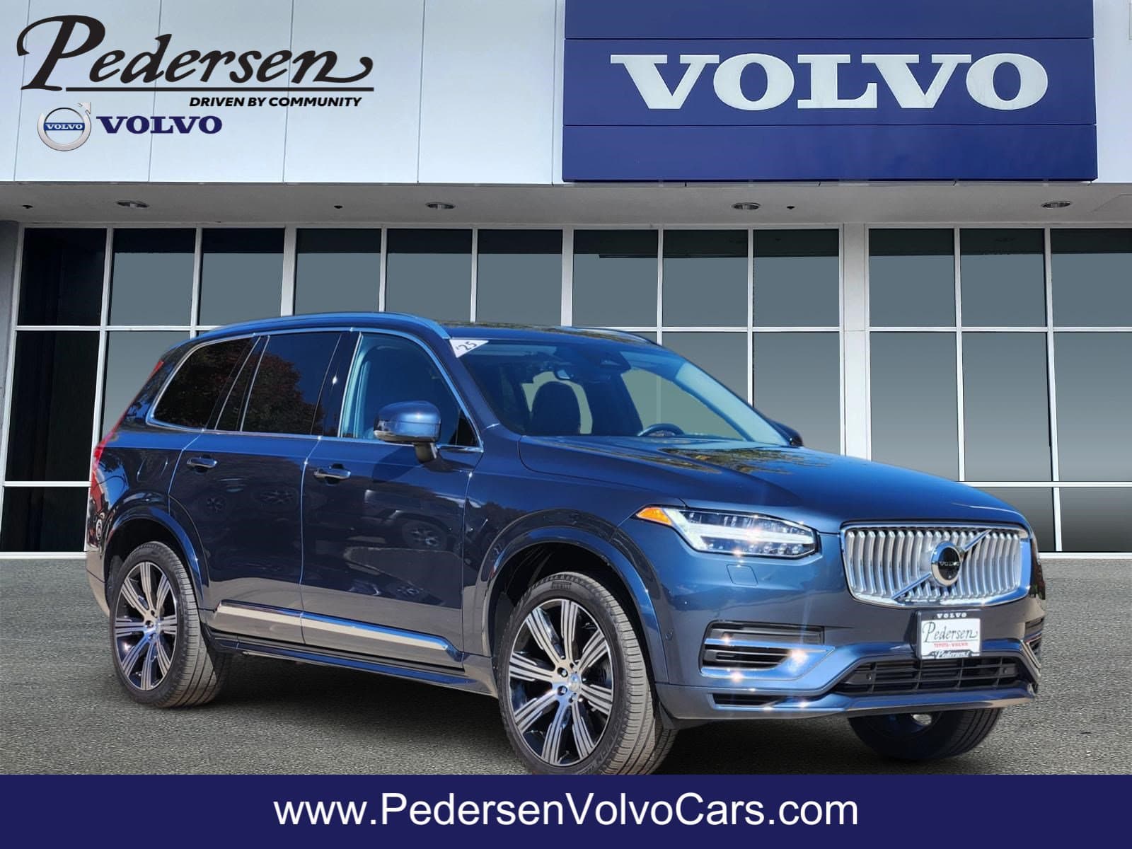 2025 Volvo XC90 Plug-In Hybrid