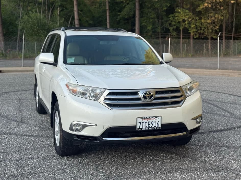 2013 Toyota Highlander - Photo 1