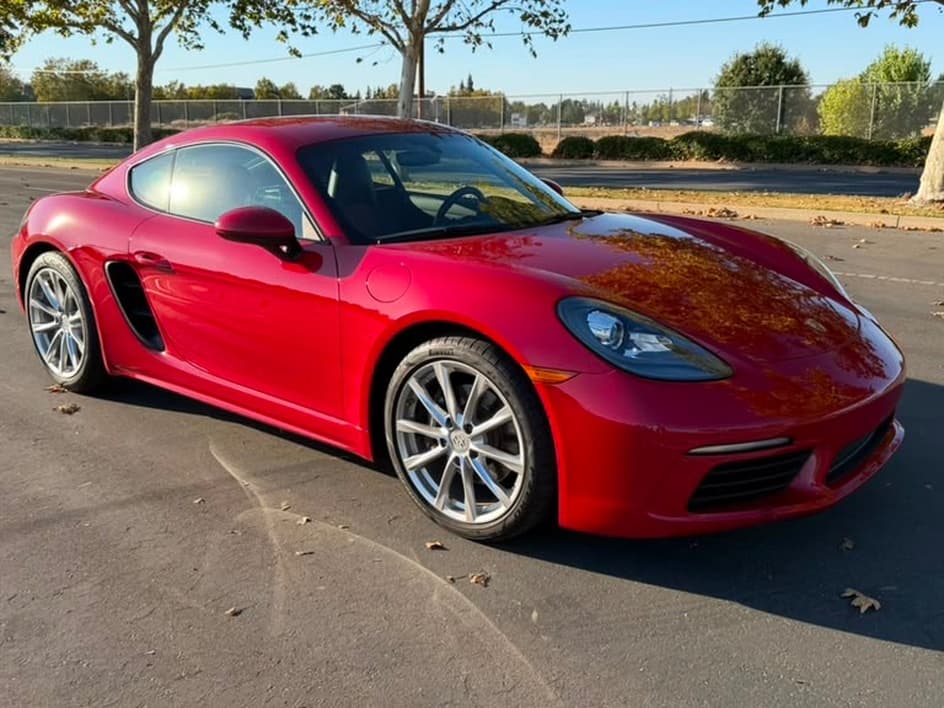 2018 Porsche 718 - Photo 1