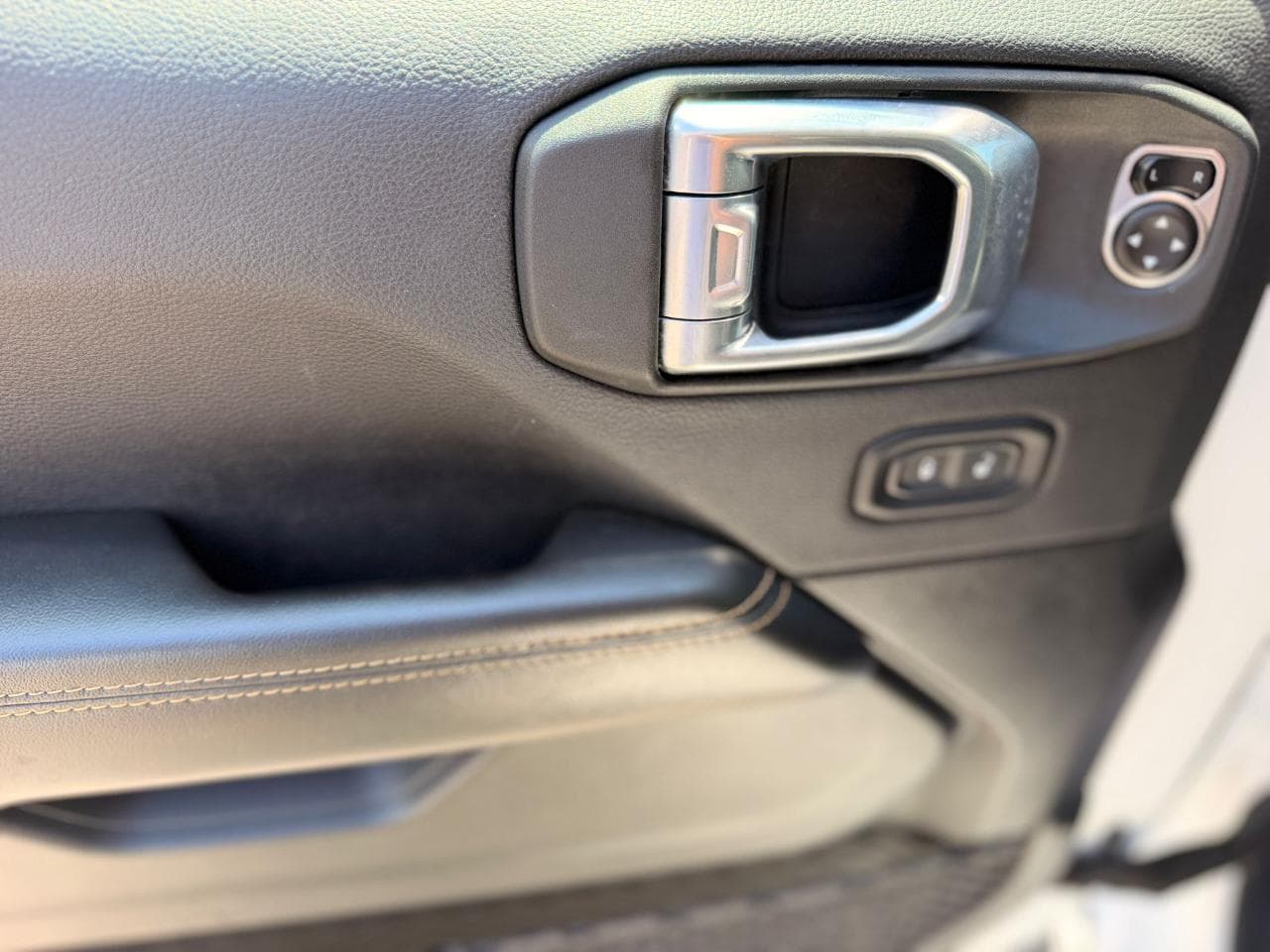 Thumbnail 32