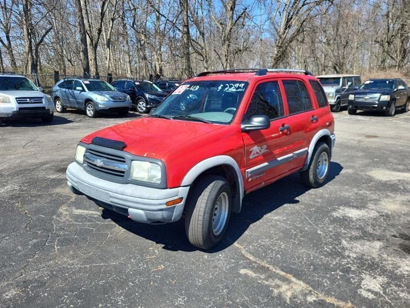 2002 Chevrolet Tracker - Photo 1