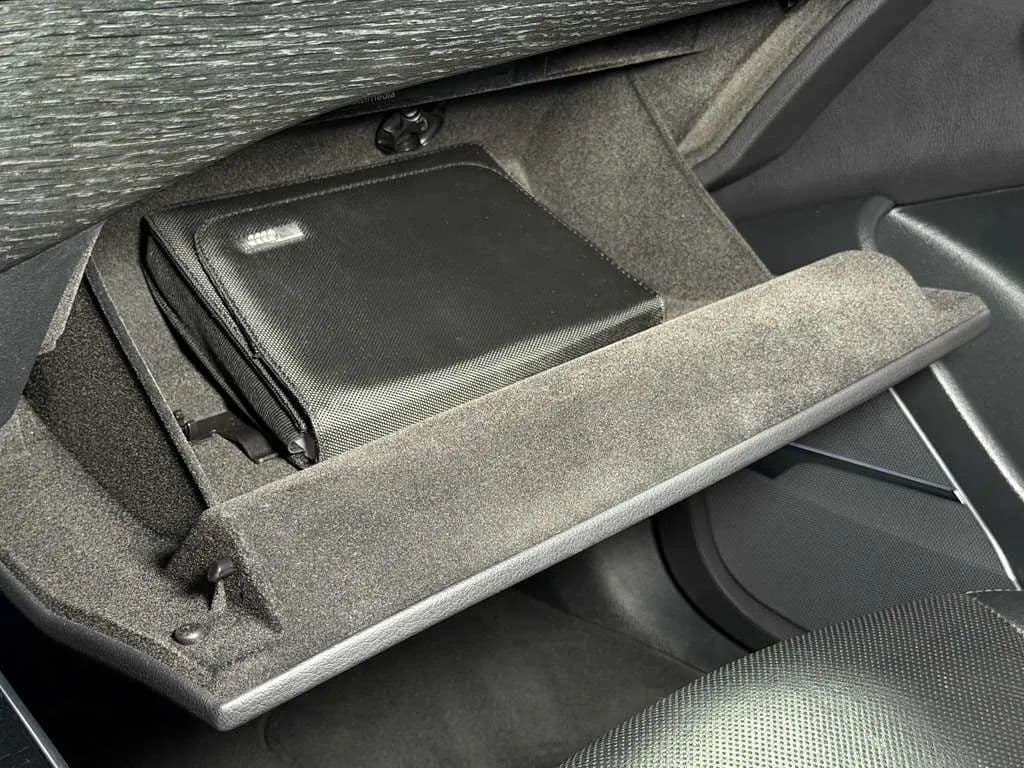 Thumbnail 38
