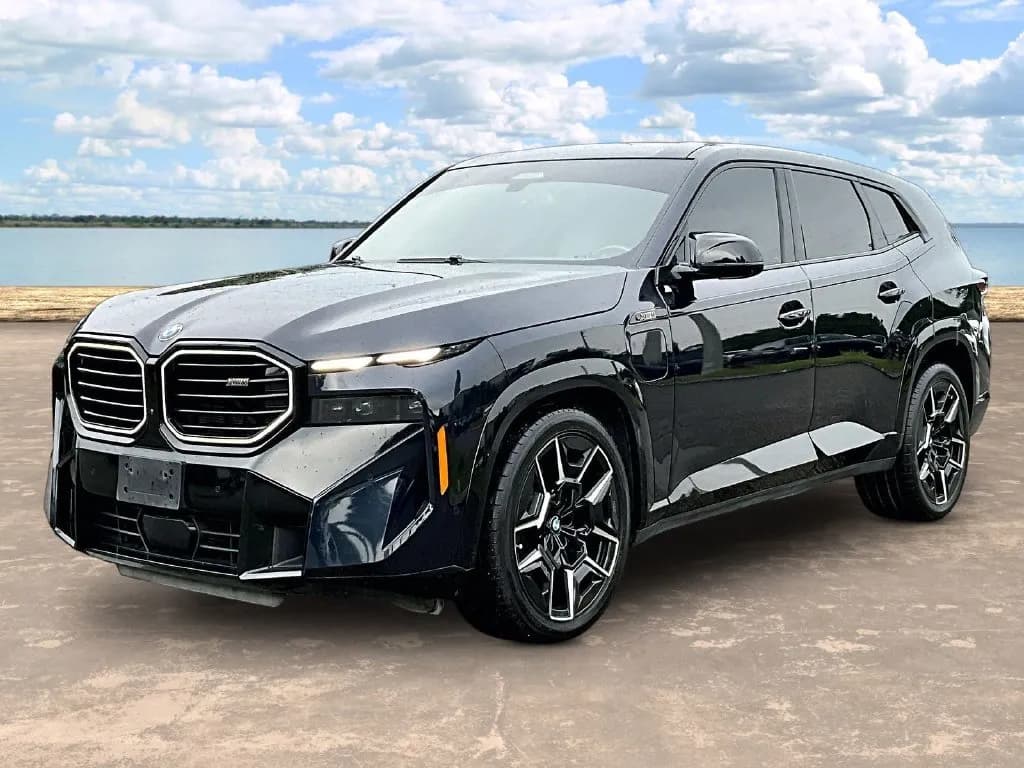 2023 BMW XM - Photo 1