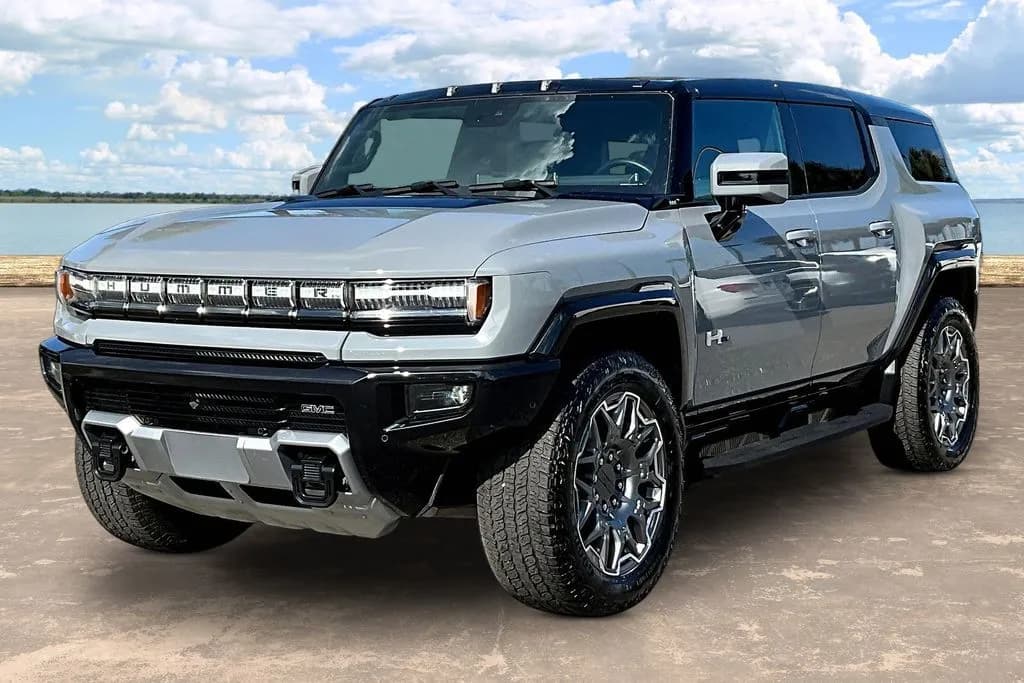 2025 GMC Hummer EV SUV - Photo 1
