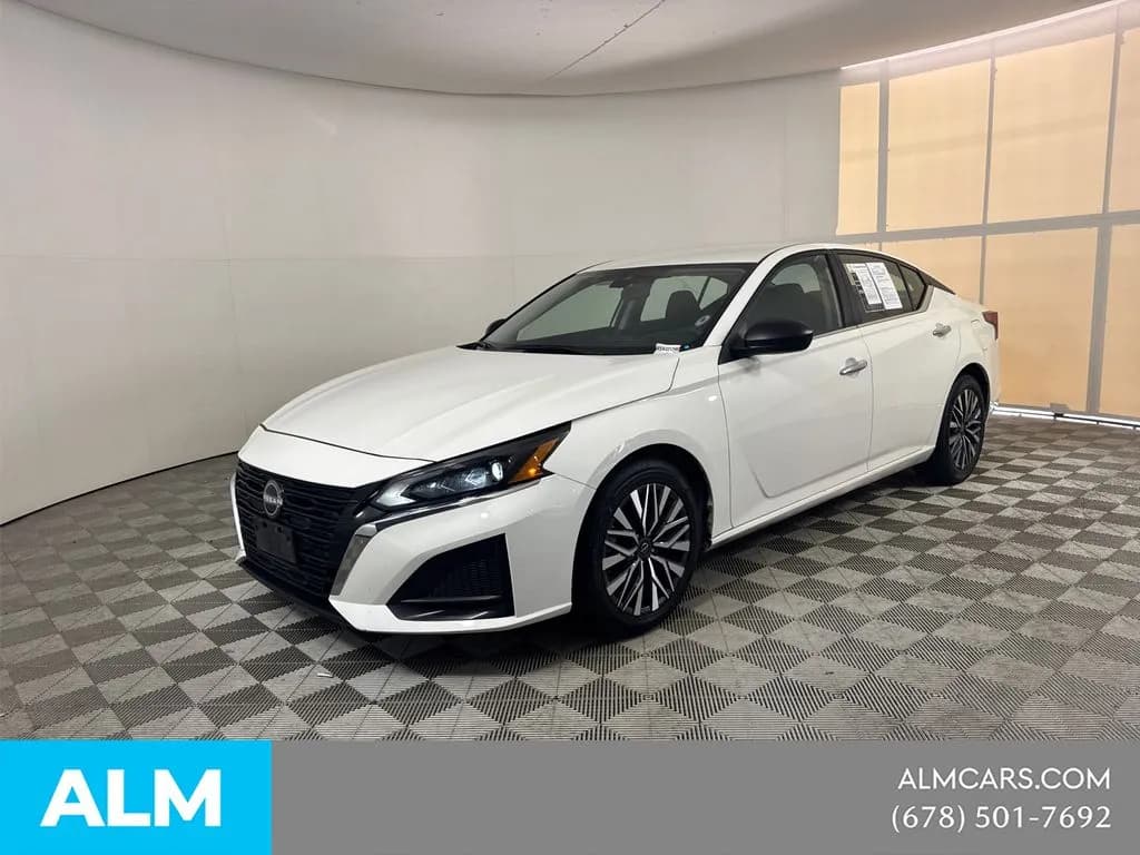 2025 Nissan Altima