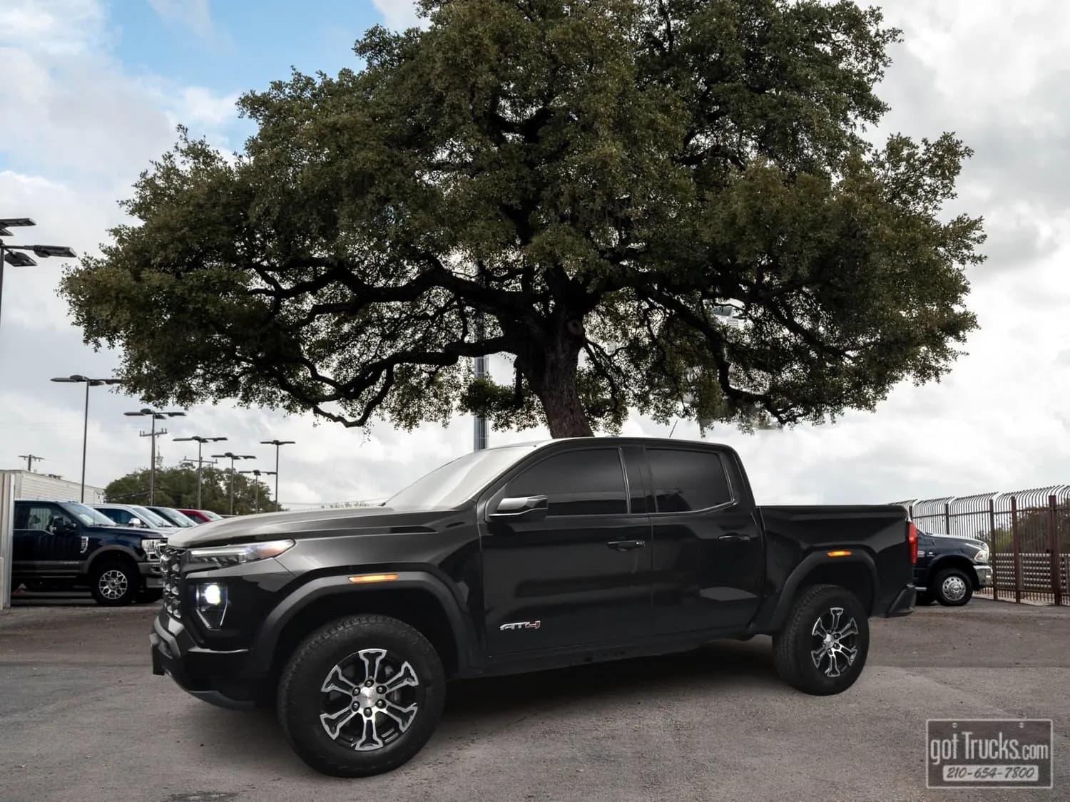 2024 GMC Canyon