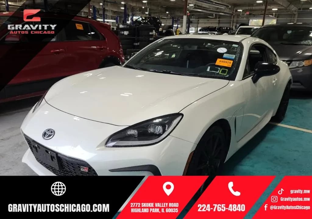 2023 Toyota GR86 - Photo 1