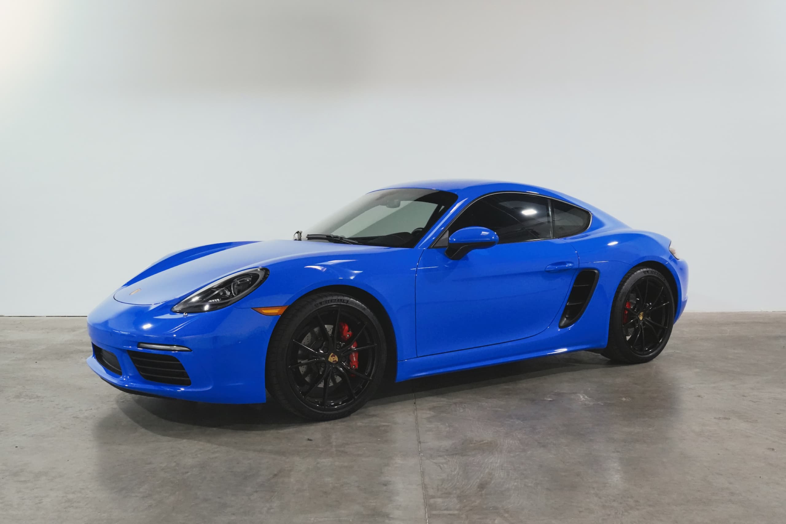 2022 Porsche 718 Cayman S