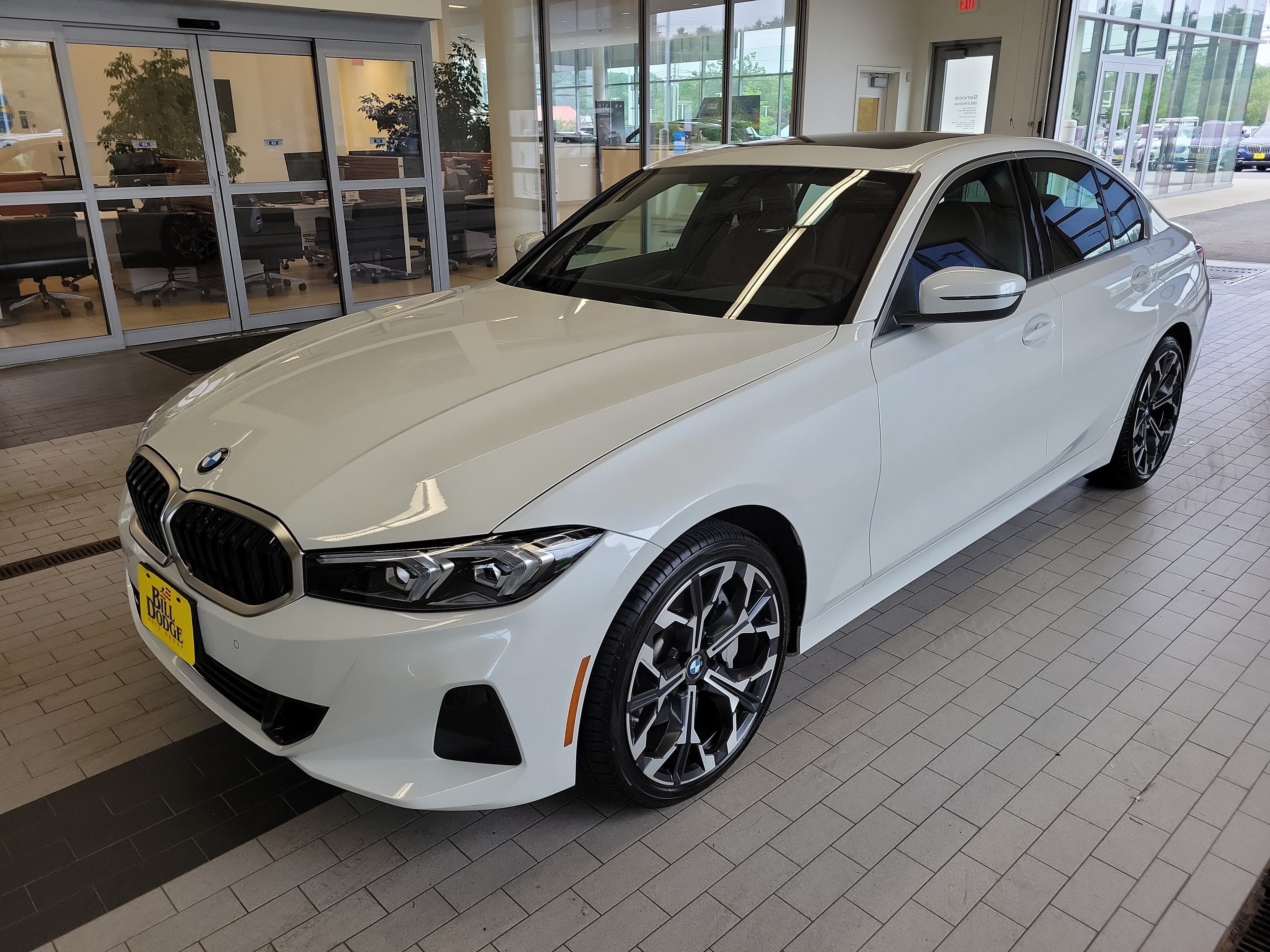 2026 BMW 3 Series - Photo 1