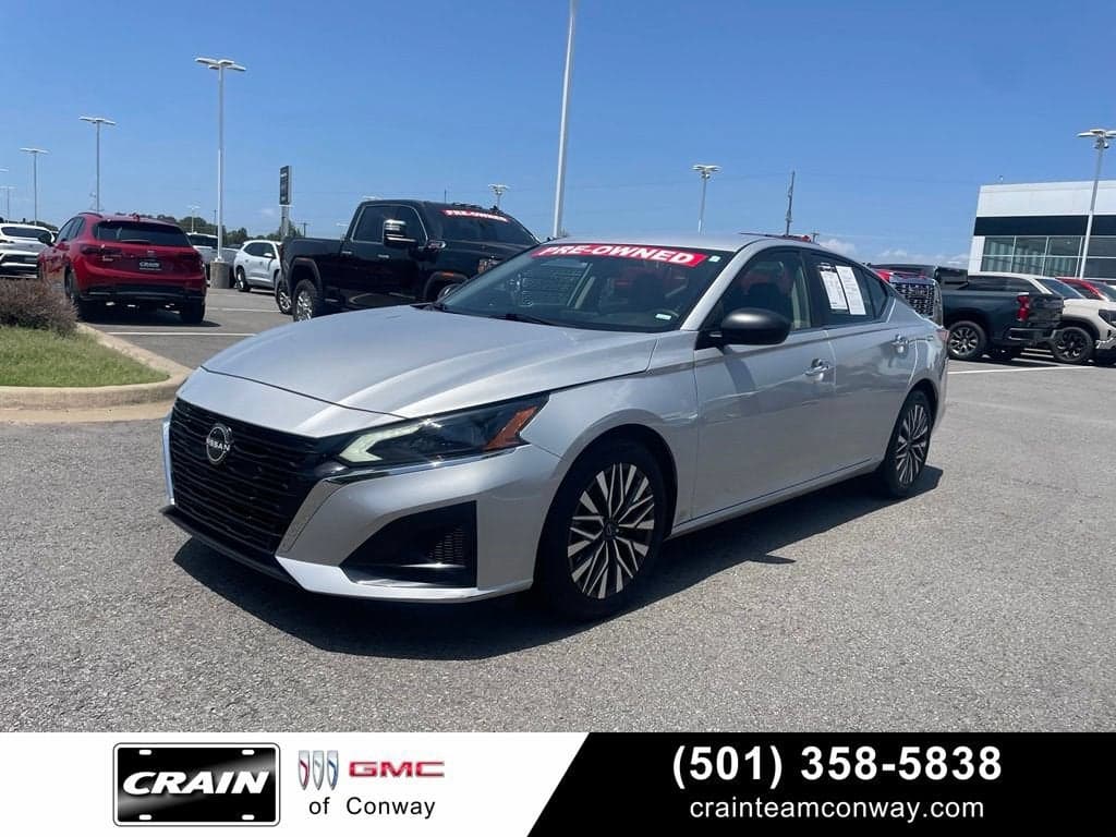 2024 Nissan Altima - Photo 1