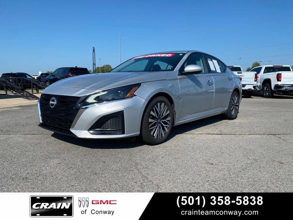 2023 Nissan Altima - Photo 1