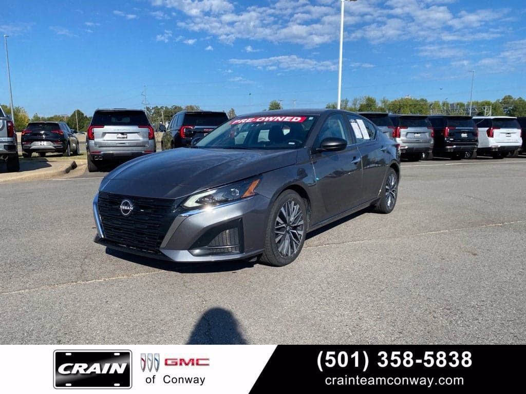 2025 Nissan Altima - Photo 1