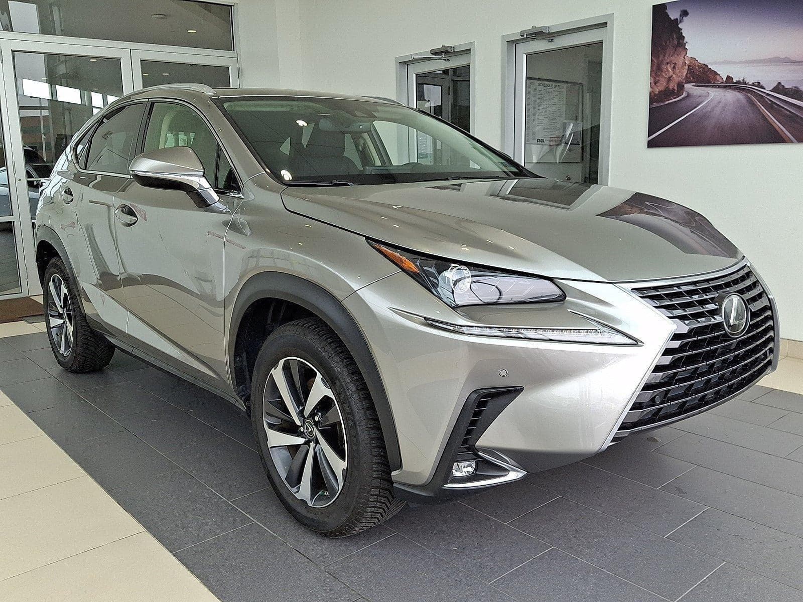 2020 Lexus NX 300 - Photo 1