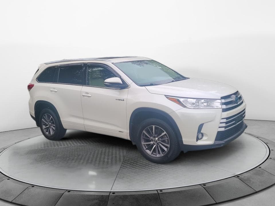 2018 Toyota Highlander Hybrid - Photo 1