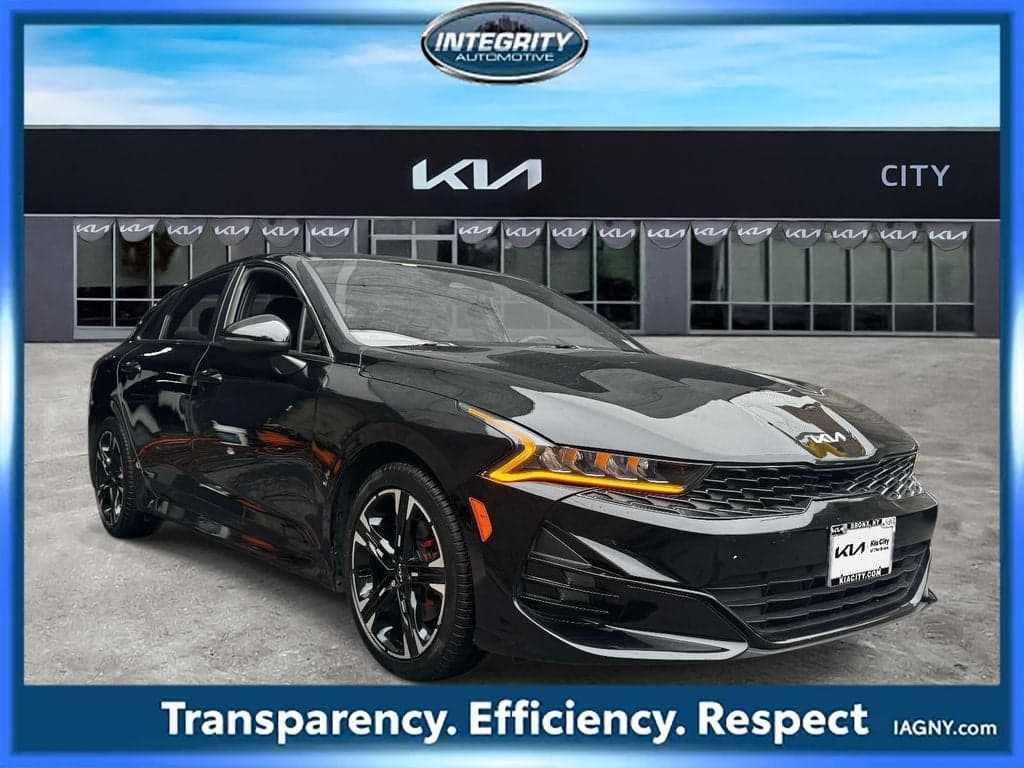 2022 Kia K5 - Photo 1