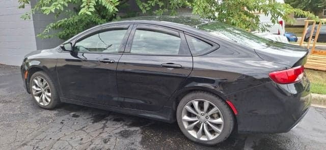 2016 Chrysler 200 - Photo 1