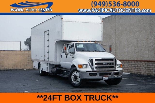 2015 Ford Super Duty F-650 Straight Frame - Photo 1