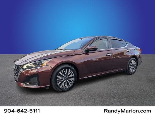 2023 Nissan Altima - Photo 1