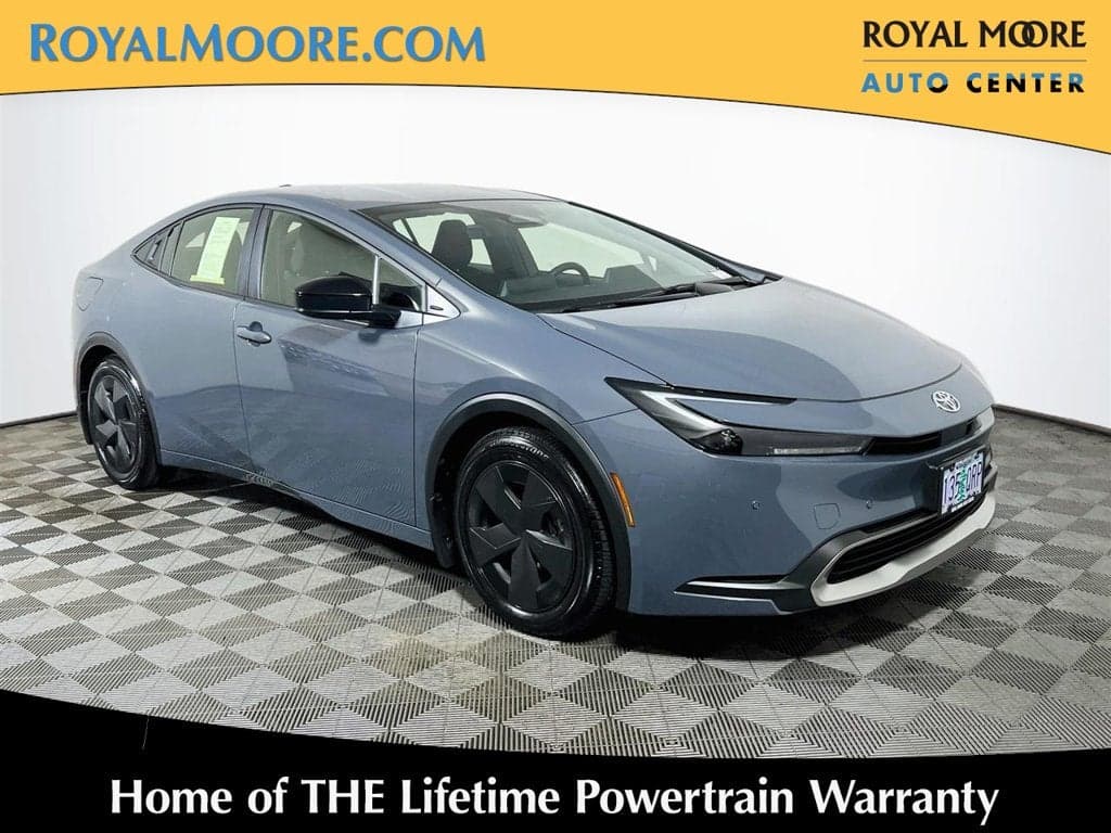2025 Toyota Prius Plug-In Hybrid