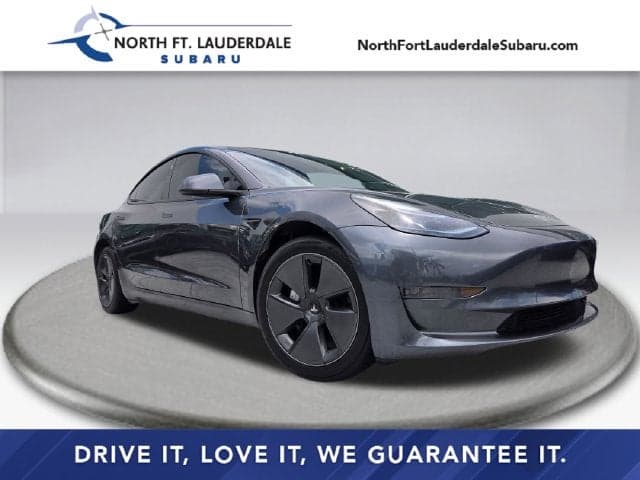 2023 Tesla Model 3 - Photo 1