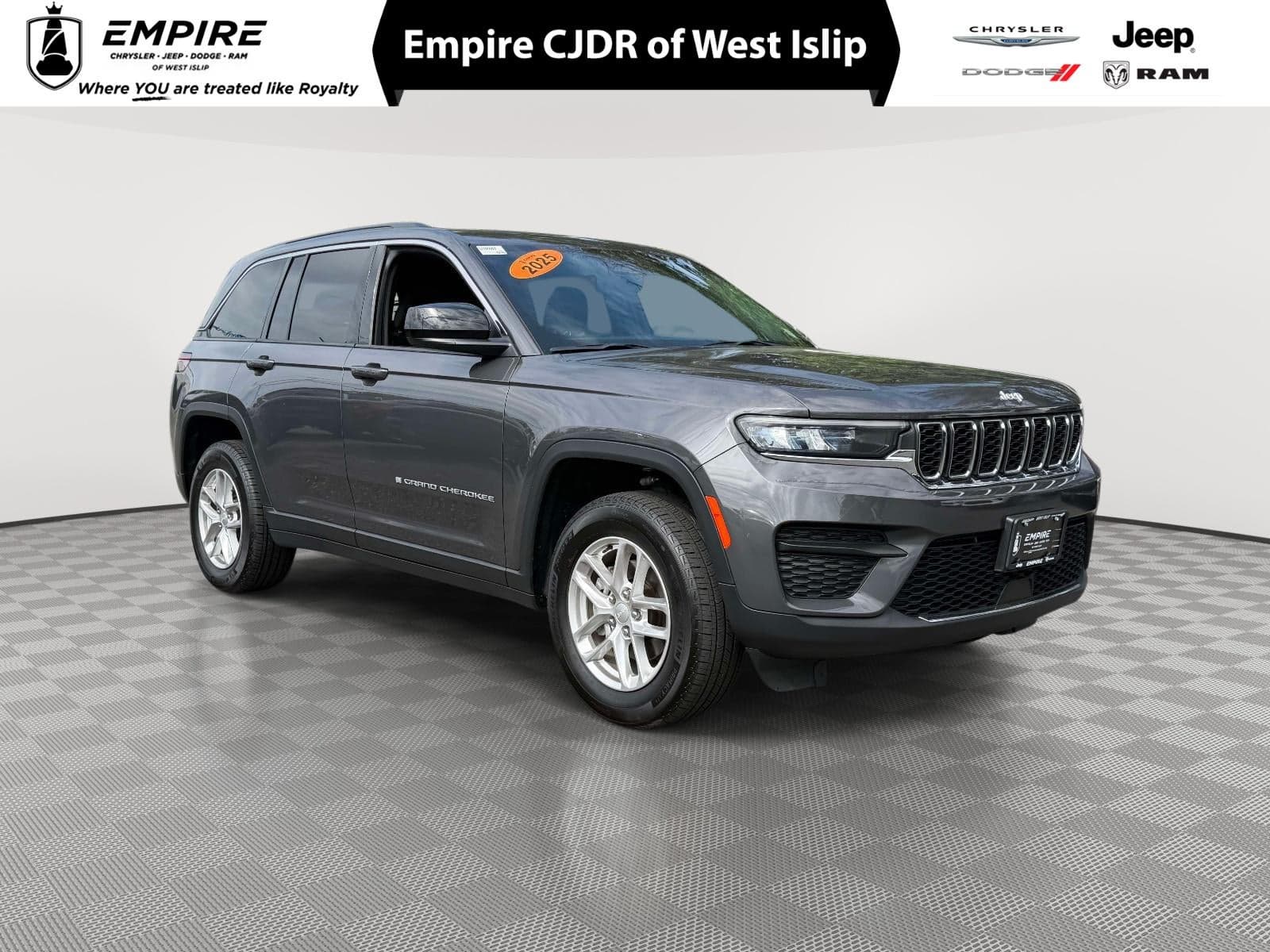 2025 Jeep Grand Cherokee - Photo 1