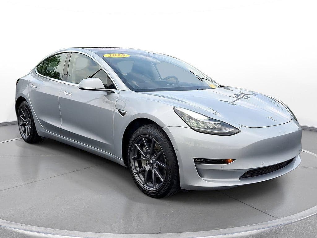 2018 Tesla Model 3 - Photo 1