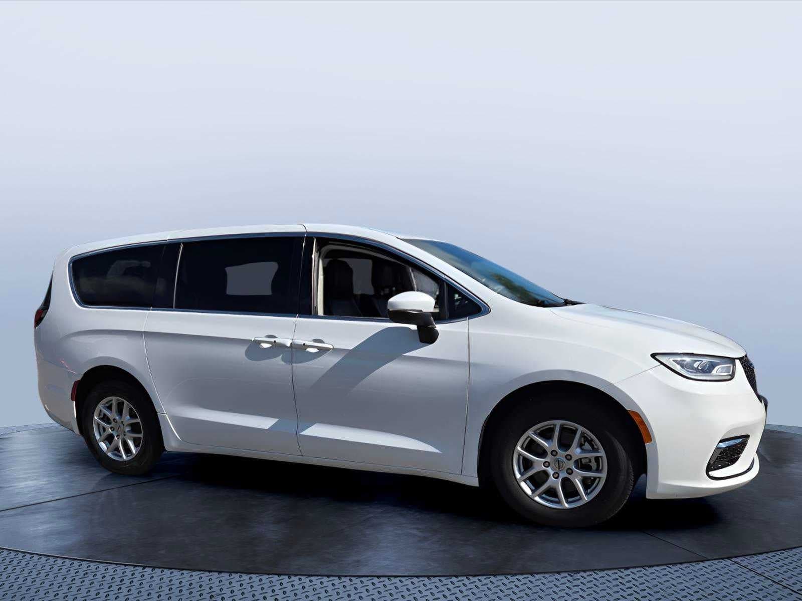2023 Chrysler Pacifica