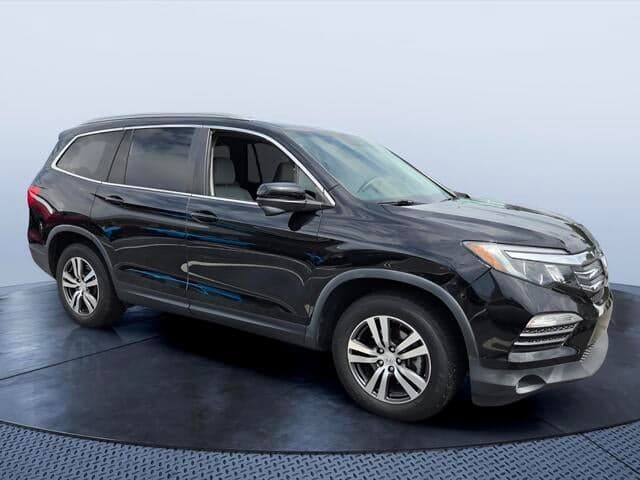 2017 Honda Pilot - Photo 1
