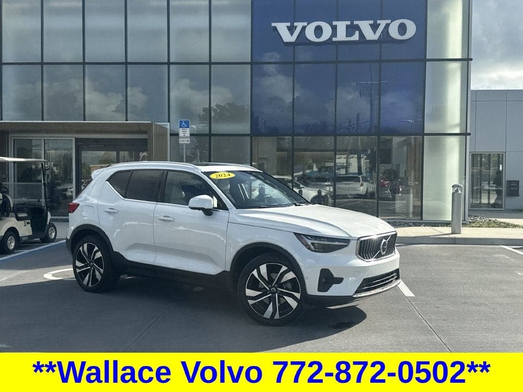 2024 Volvo XC40 - Photo 1